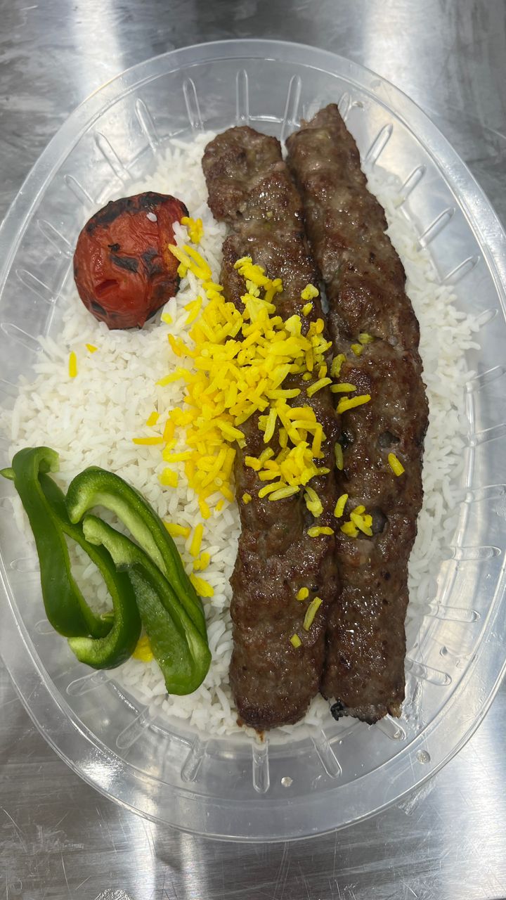 رستوران گیلار در قشم